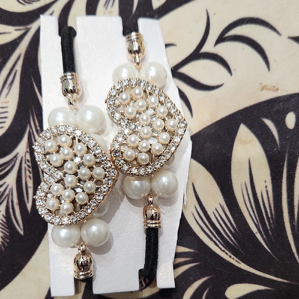 Chic Pearl Heart Hair Ties